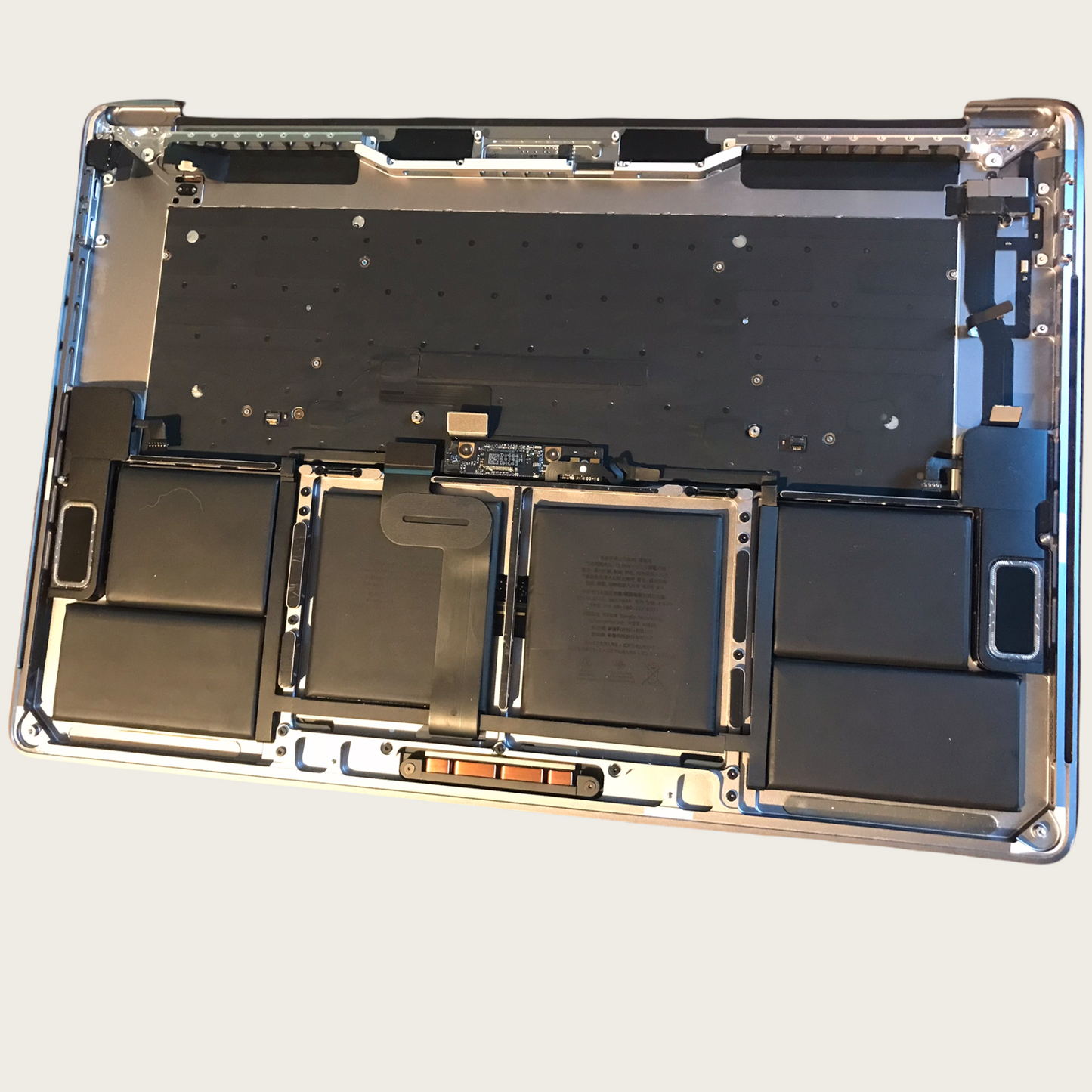 Used Replacement Apple MacBook Pro 2016 A1707 15" Space Gray Top Case w/ Keyboard, Battery, Track Pad +